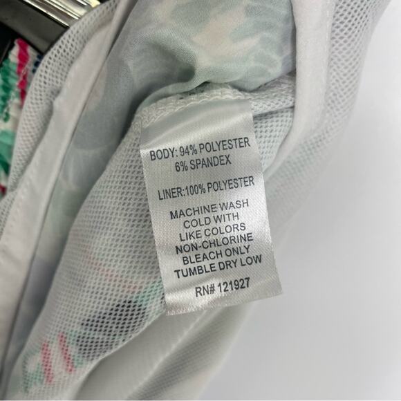 Johnnie-O Ocean-side fauna adorn the Driftwood Half Elastic Surf Shorts size XL - Picture 9 of 12